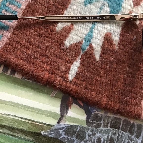 Sunglasses - Picture 5 of 6